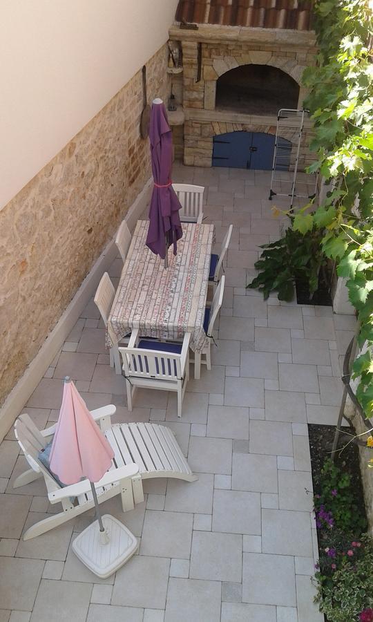Apartment Elda Petrcane Esterno foto